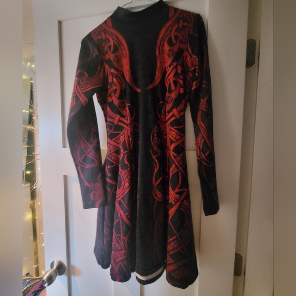 Dress - Picture 2 of 4